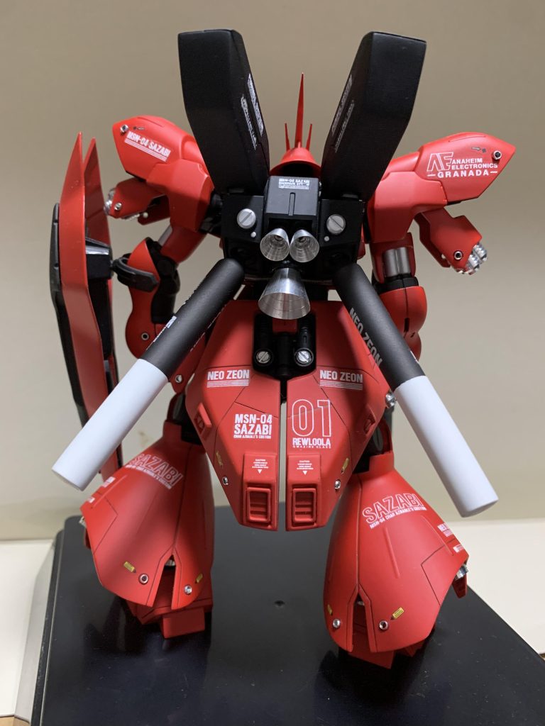 後ろはプロペラタンクを市販の物に変更したぐらいでノーマル。デカールはカッコよかったと思う。自己満ですが。