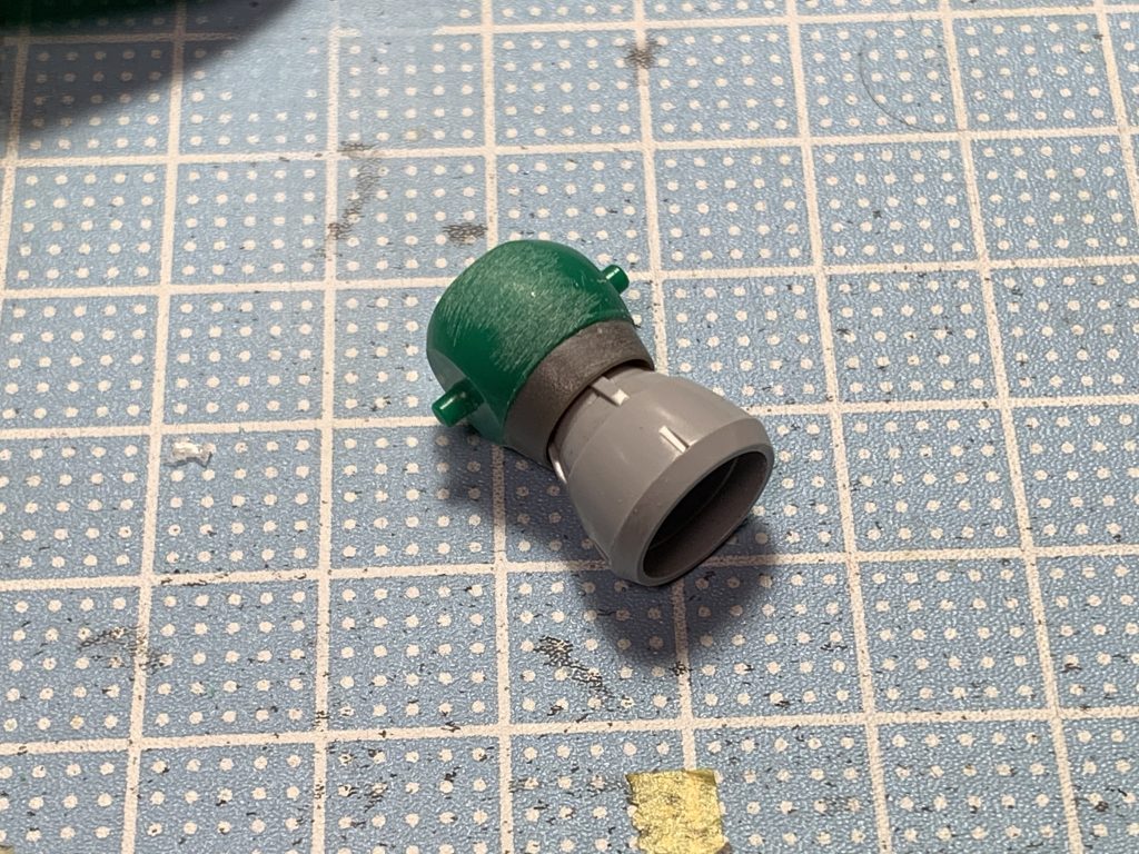 メガ粒子砲はバンダイのビルダーズパーツのバーニアを使用しました。