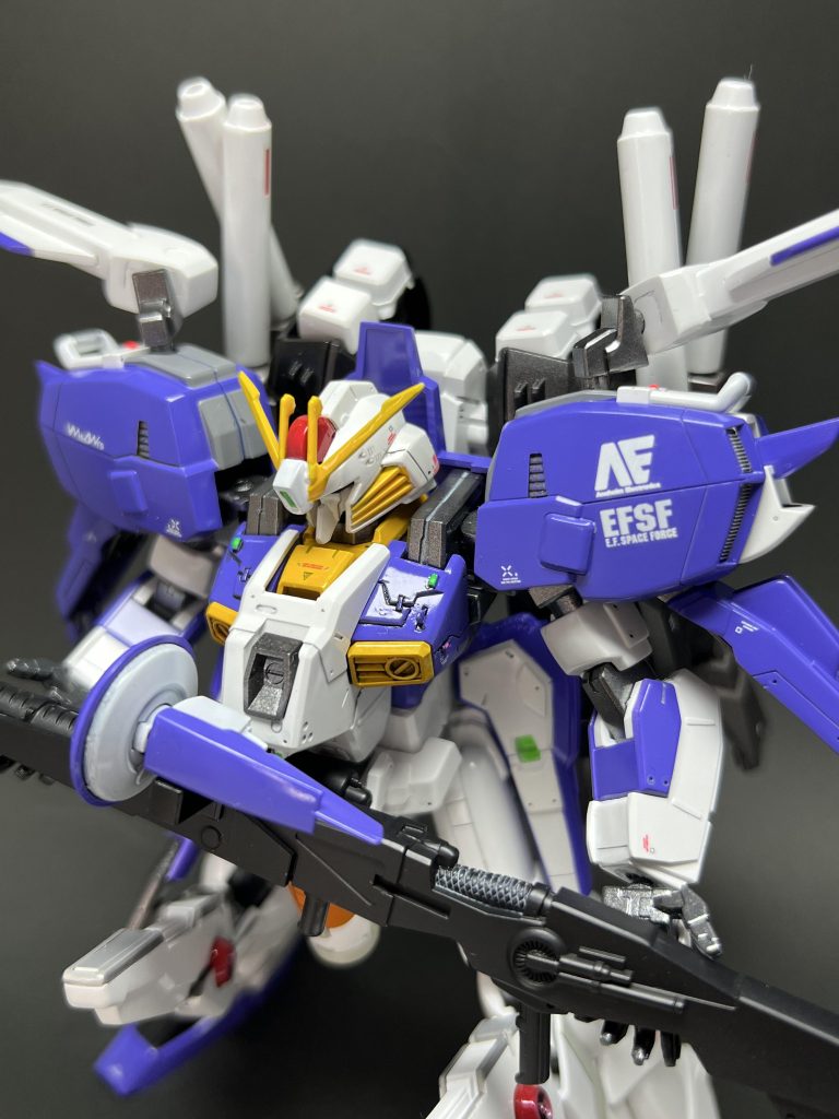 デッカい、銃火器も特徴的ですよね