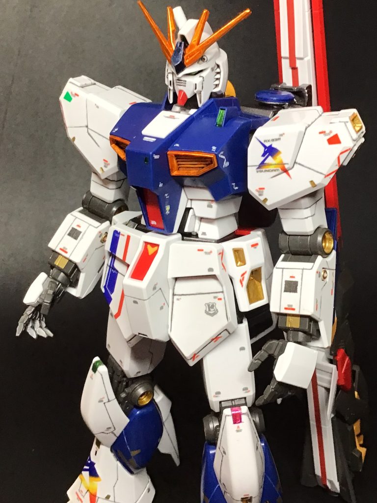 初めてのスジ彫で雑ですが…。