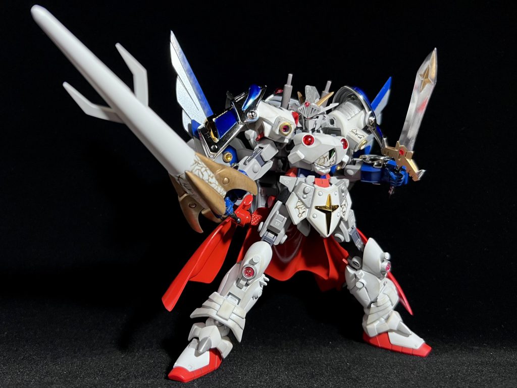 電磁ランスで締め！前々から「コアガンダムとSDガンダムとの合体」を目論んでいたのですが...コアガンダムをMk-Ⅲにすれば、より相性が良いのでは⁉︎と思いつき、製作を始めました。Mk-Ⅲを明るめのグレーにすることで、合体後の違和感が少なくなったと思います。合体後のカラーやスタイルはMETAL ROBOT魂のバーサル騎士を少し参考にしています。ユナイトした後も百式フェイスなのは昔の玩具「リアルタイプガンダムクロス」リスペクトです。 最後までご覧いただき、ありがとうございました！我ながら、組み替え遊びの楽しい作品になりました！