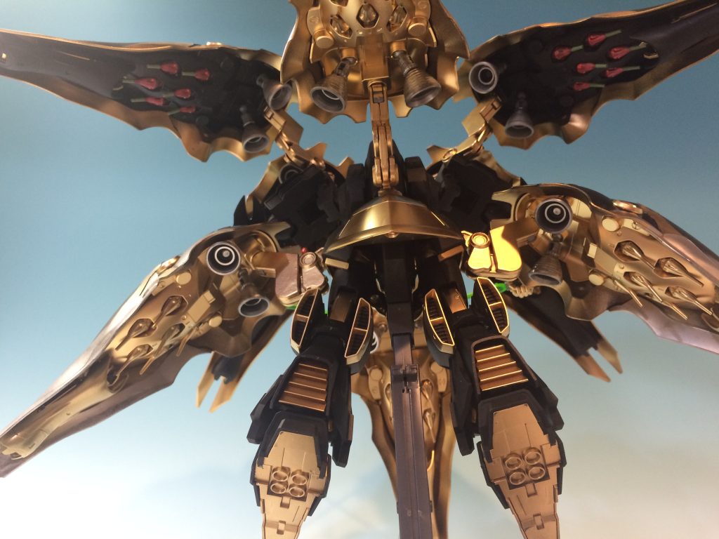 エンジンとファンネルは2倍に増設した。この宇宙から少しでも遠くに逃げよう!マリーダ!聞こえるか!