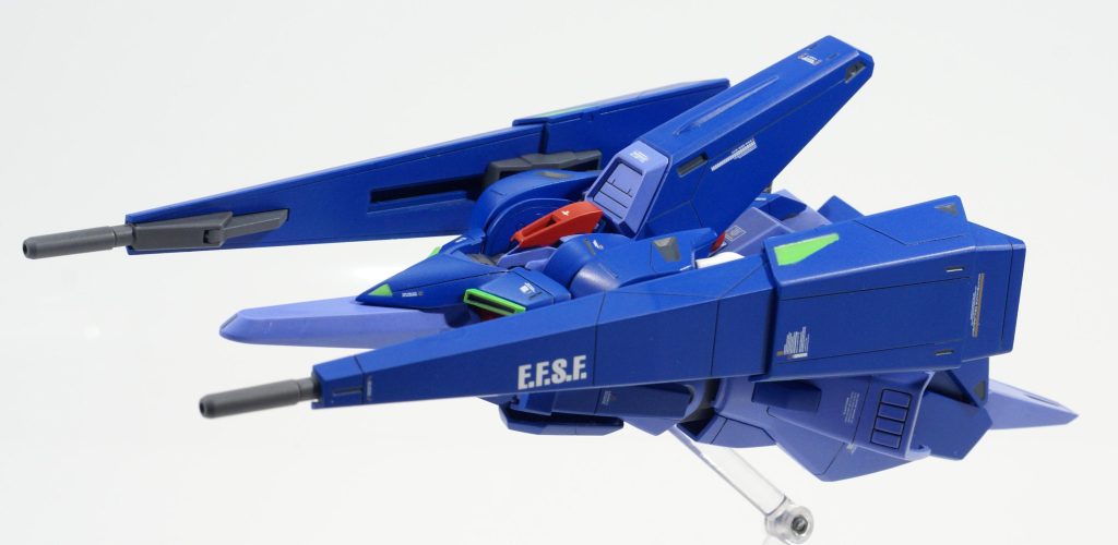 変形時のデザインも完璧！