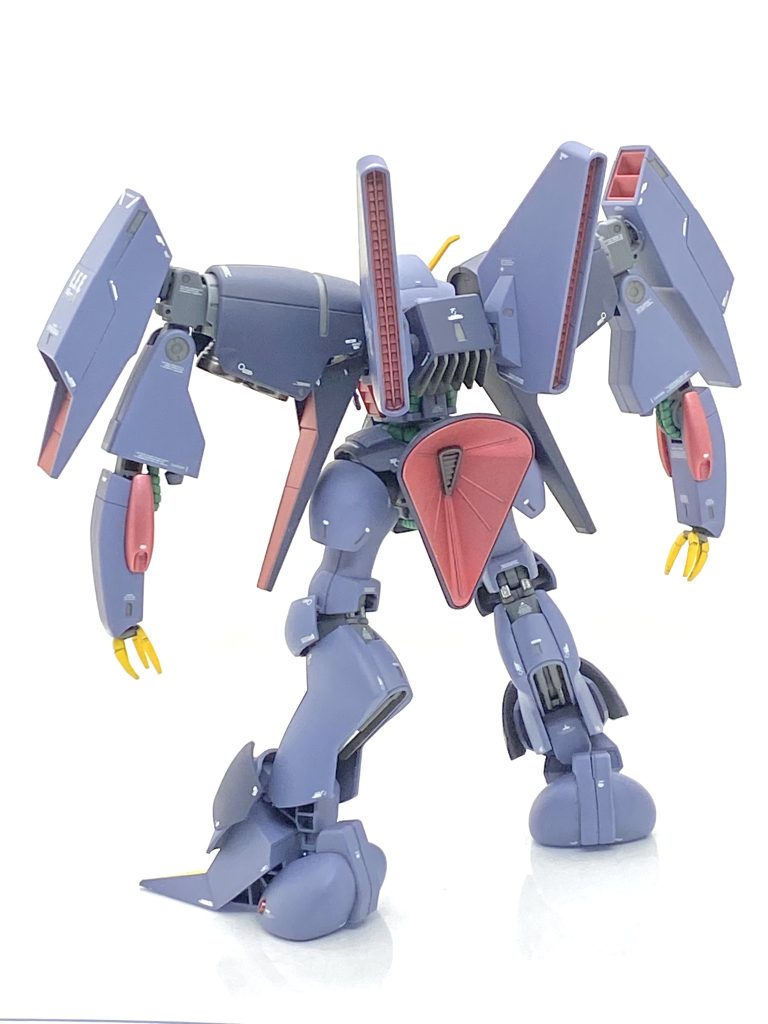 各赤色部→(クレオス)GXメタルレッド各黄色部→(クレオス)新ガンダムカラーMSイエロー肩部バーニア、ランドセルのフィン等→(ガイア)フレームメタリック(1)凹モールドグレー部→(クレオス)ニュートラルグレー腕、バックパックスラスターのライトグレー部→(ガイア)ラベンダー50％+(クレオス)ホワイト50％+ブラック少量+色の素シアンとマゼンタ極少量