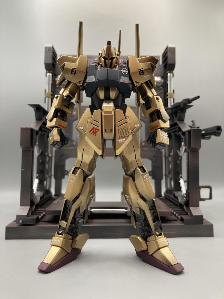 ハンガーデッキ真正面から。