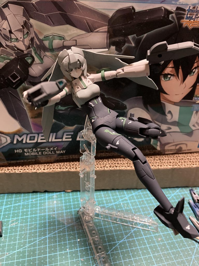 パケ絵のポーズを目指して加工してます。これ以上はテクニック不足で寄せられませんでした。