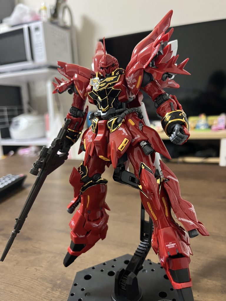 背景生活感凄いですが全体像、中々綺麗なフォルム、なんといっても無塗装での表面処理素晴らしいの一言