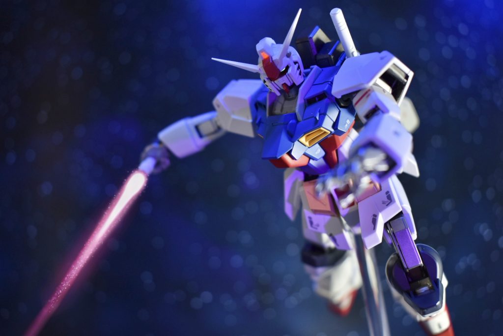 ビームサーベルを構え、迎え撃つのは誰か！？　