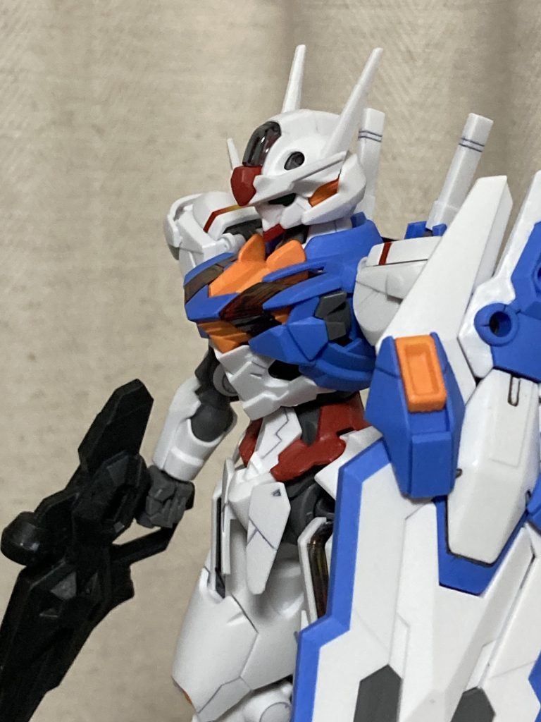 目はシール使わず塗ったんですが、光を反射しないんで失敗でした次に生かします😭