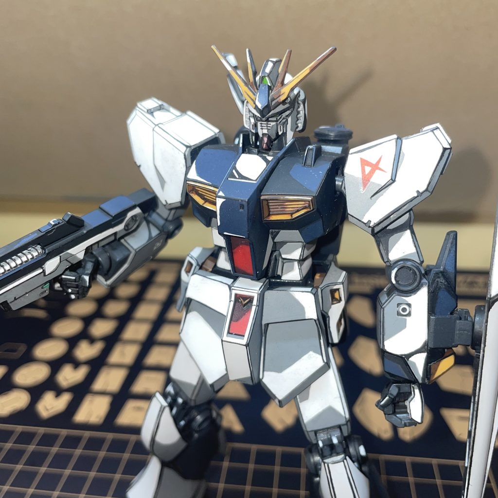 Nu Gundam (anime painting)–3枚目/制作者：qihung