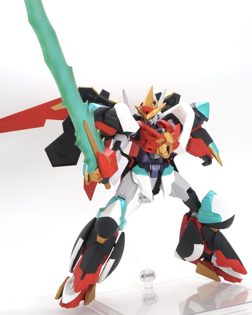 もちろん、ディメンション・スラッシャーも作りました。エフェクトパーツの色合いは、リアクター・クラッシュのときを意識して、シルバーの上にクリアグリーン、真ん中はクリアホワイトを吹いています。