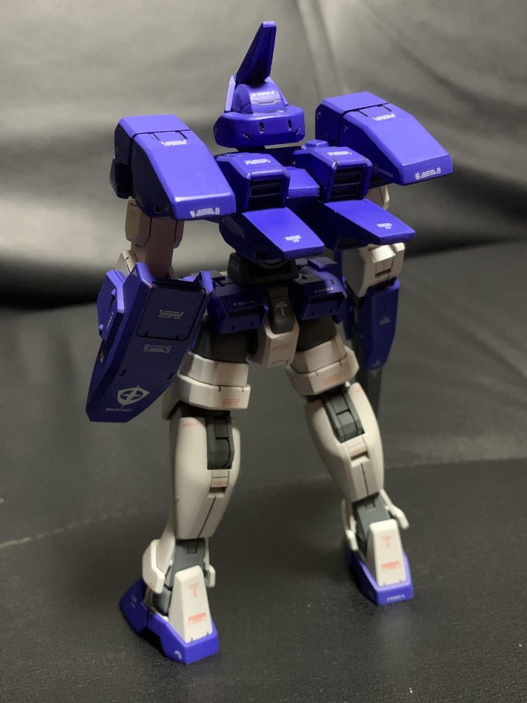 設定画や動画をじっくり眺めつつ、できるだけ違和感を感じないように形状出しを行いました。