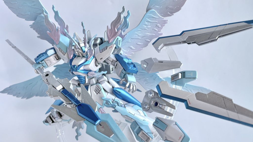 盾は分割して飛ばしたり腕や肩、槍に付けられます