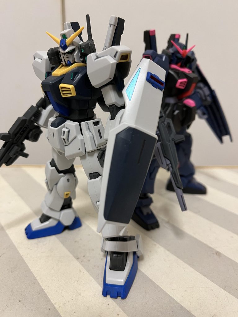 ということで終わりです。実はガンダムタイプのMSではMk-Ⅱが1番好きなんです。HGUCのMk-Ⅱは何体作っても飽きないですねw何体も作ってるんだから、たまには思い切った改造とかもしてみたいけど、そんな勇気は無いのです、、それじゃあ。。