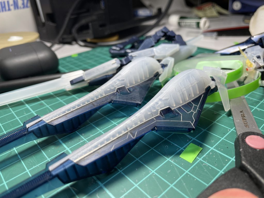 ディテールがスカスカだったので追加してます