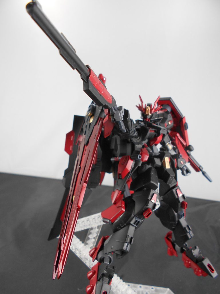 ショットガン改・「ズオレア」。アスタロトオリジンが元々装備している武装ですが、弾薬を変えればビームショットガンとしても使用可能です。「ズオレア」はギリシャ語で「残火」のアナグラムです。