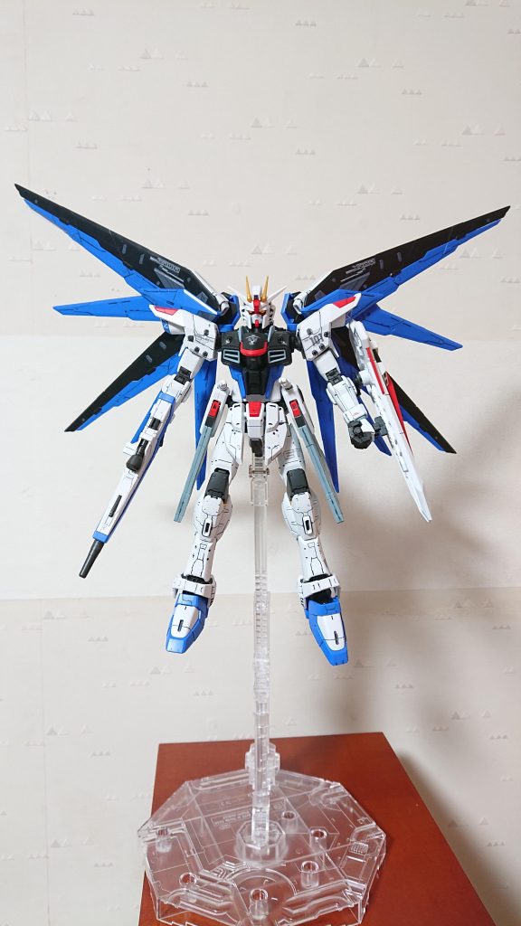 足の甲のパーツを左右対称に追加塗装しました。ありがとうございました(^^)/