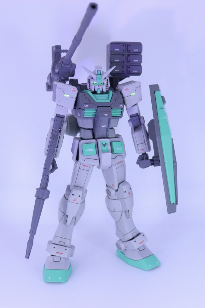 武装はEZアームズを着装！スジボリはガンスタに投稿されてる方々の自分にできそうなものを真似して彫らせていただきました！カラーリングは兵器感を出しつつ、好きな色を入れたらこんな感じにまとまりました。軍艦色は今後も愛用しそうです。