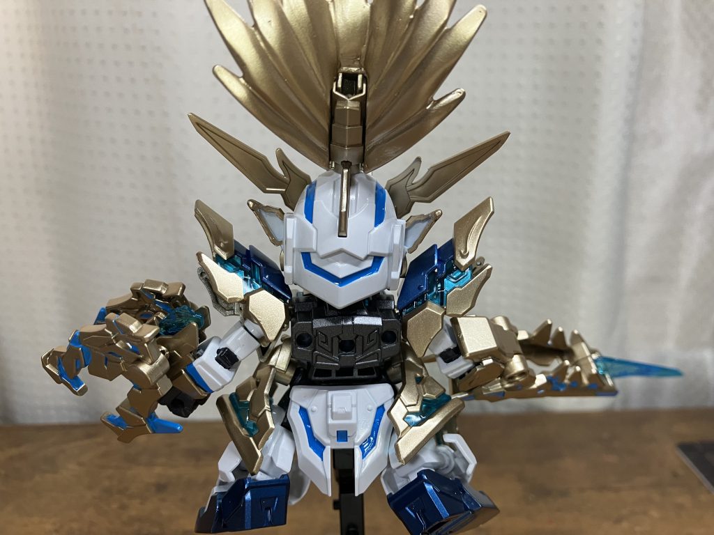 公式サイトを参考にエナメル塗料を塗っては拭いてと頑張りましたはみ出たところを拭き取れるって便利ですね肉抜きも埋められるところは埋めてみました