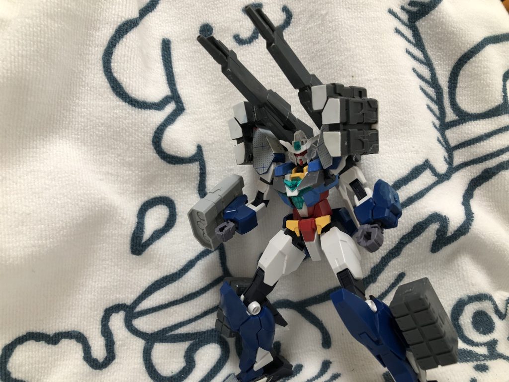 写真があまり残っておらず申し訳ないが説明に入ります。上から①まずキャノン砲、こちらはパワードアームズからキャノン砲をそのまま持ってきました。