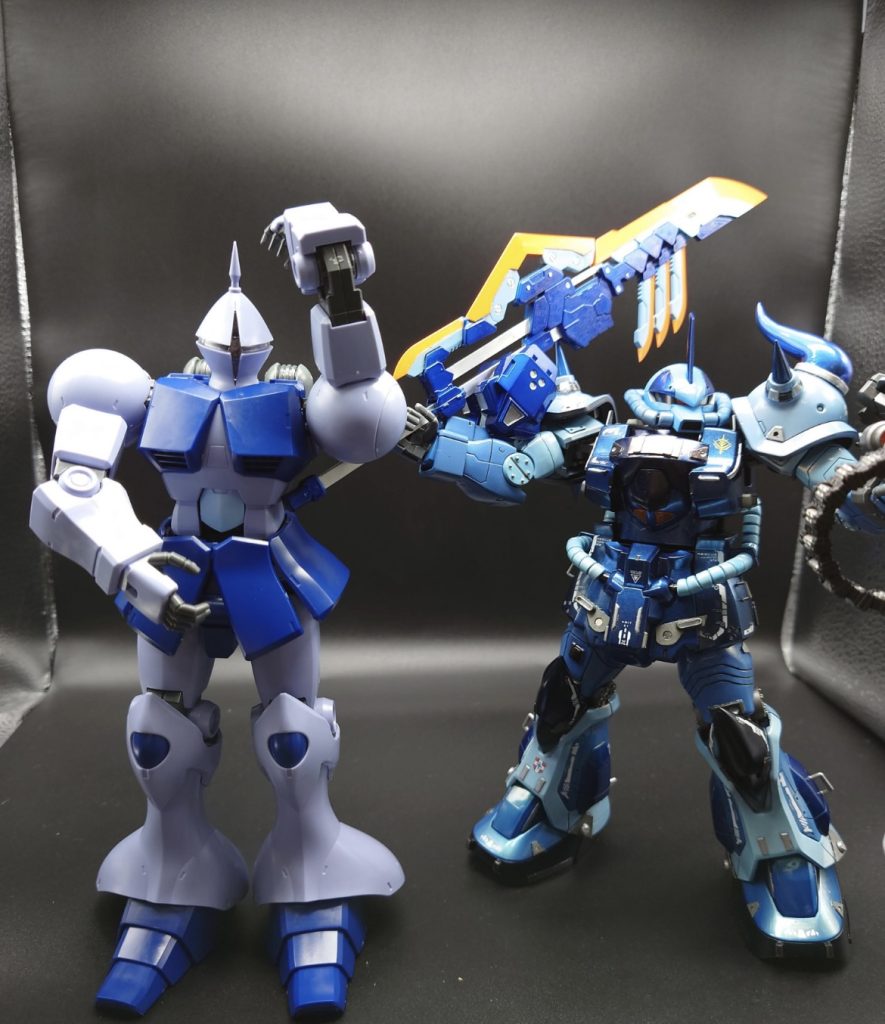 今回は左が主役です。笑素組は素組で好きなんだよなあ。