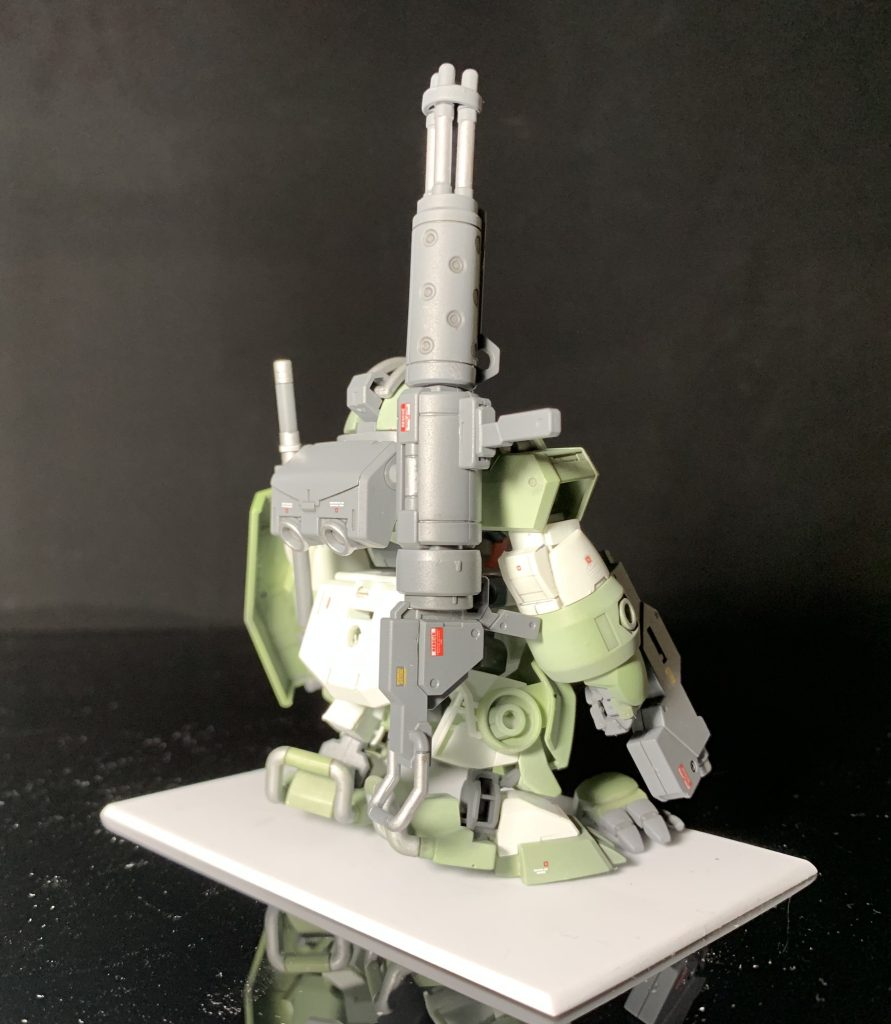 拡張パックのガトリングは背面へマウントできるように加工。横と縦を選べます。