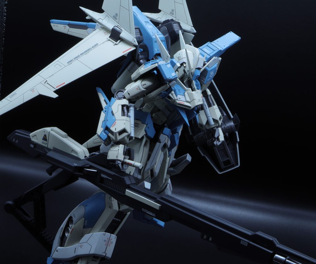 Zのハイパーメガランチャーを主武器としています。