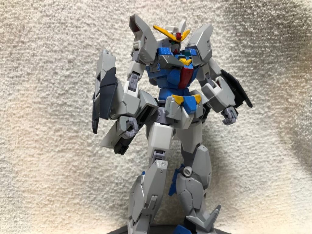 基本ベースはマーズフォーをそのまま残しています。なので足はそのままです。肩は先端部をつけず他のアーマーと同じ形状に。