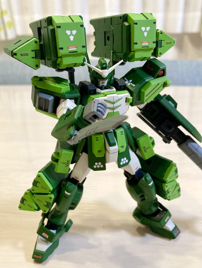 アーミーナイフは何もせず。使い辛そうです。