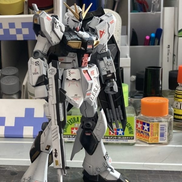 RX93 νガンダム