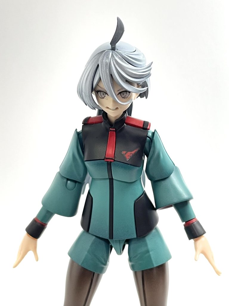 「この、ダブスタクソ親父!!!」フェイスパーツの一つ、口を加工して作りました。水転写デカールの眉を目から切り離して吊り眉にして貼ってます。