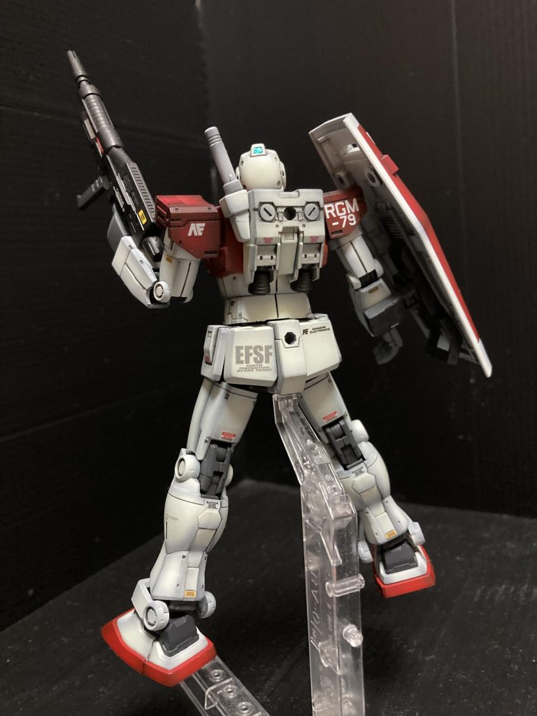 バックショット😊もっとグリーン濃いめの塗装にしたかった塗料調合と吹きつけた感じのギャップ今後😅気をつけょ