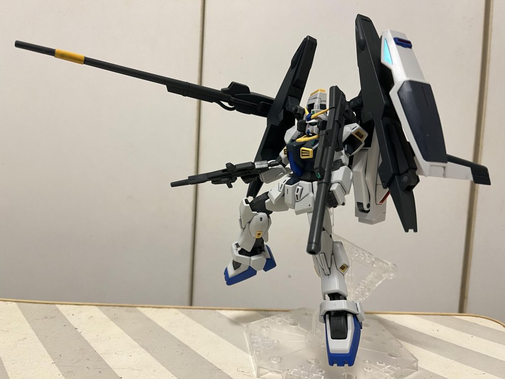 オリジナルギミックで固定武装でロングライフルを撃つイメージ!