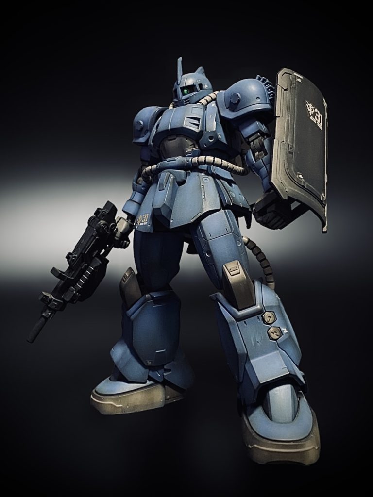 モノアイを好みでグリーンに変更。ノーマルより、無機質な冷たい怖い感じが出てなんか好きです❤️