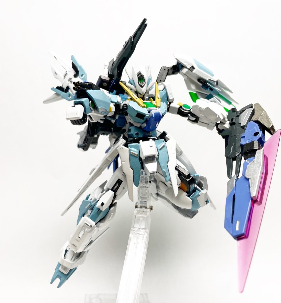 射撃機体だけど近接武器は割と豊富だったりする。