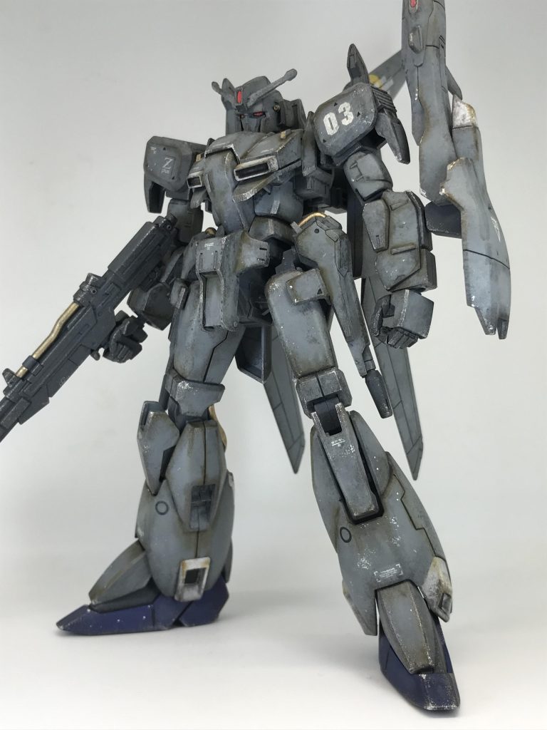 あ…続きリアルタッチマーカーブラウン1で陰影付け（20分）→ゴールドの差し色追加（ピンに直接筆つっこんでベタ塗り😅5分）→最後にMr.ウェザリングカラーマルチホワイトでくすみ表現追加（10分）乾燥時間？汚しにそんなの必要ありません🙄（あくまで私のやり方…）ウェザリング作業時間は2時間程度で完成！👍ウェザリングマスターは時短の為、使用してません