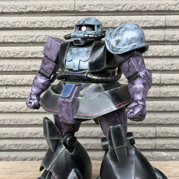 1/100 High Mobility Test Type Zaku 2