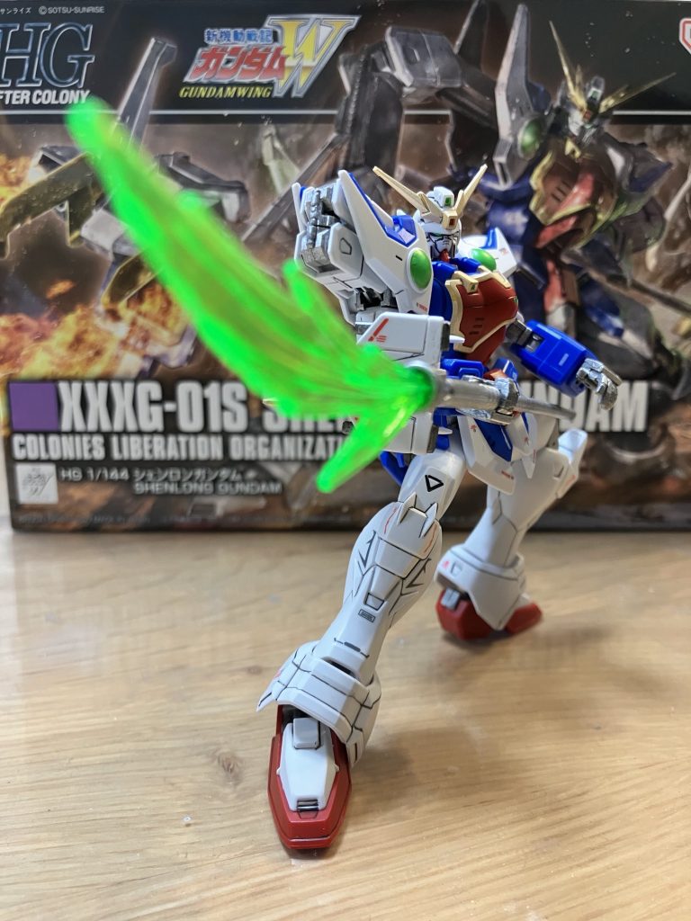 可動域がよくて、構えがキマる。