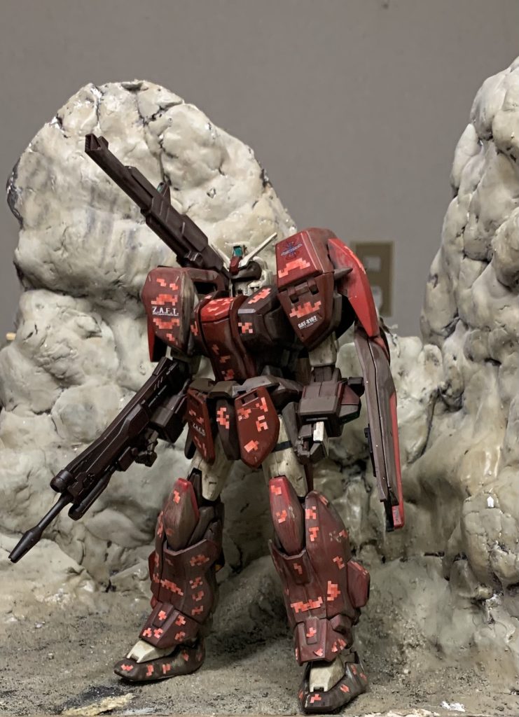 いつもの岩山のジオラマで撮りました。ちょっと光強くてウェザリング見づらいかもです