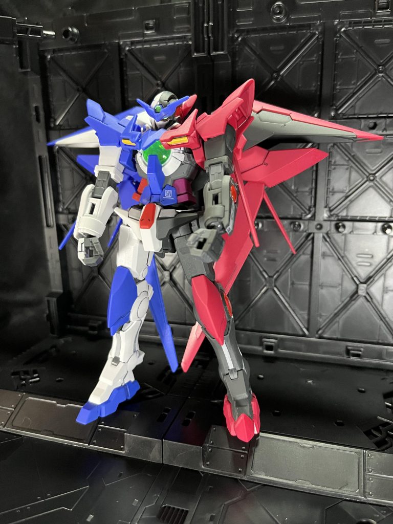 顔が白い方を、ホワイトシャドウ、