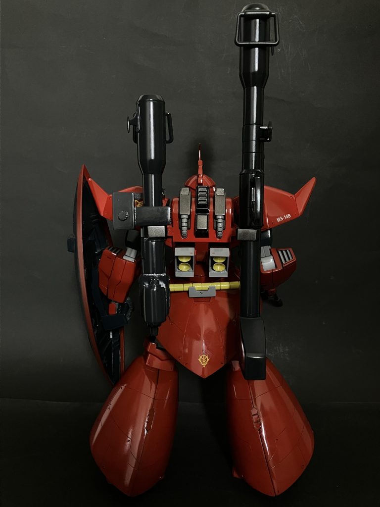 どうしてもフル装備にしたかったから、バズーカーのラッチはROBOT魂のを参考にしてフル装備にしました♪