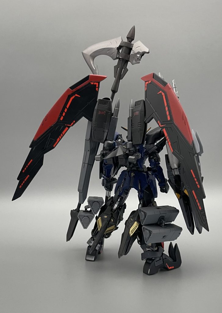 作る上でのコンセプトとしては、オペレーション・メテオのガンダム5機の特徴を一つにまとめてみるとゆうものでした。我ながらなかなか無謀なアイデアだと思いましたが、最初はノートにどういう形にするかアイデアを書き留める作業から始めました☝🏻