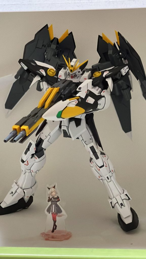 ツインバスターライフルを構えている。