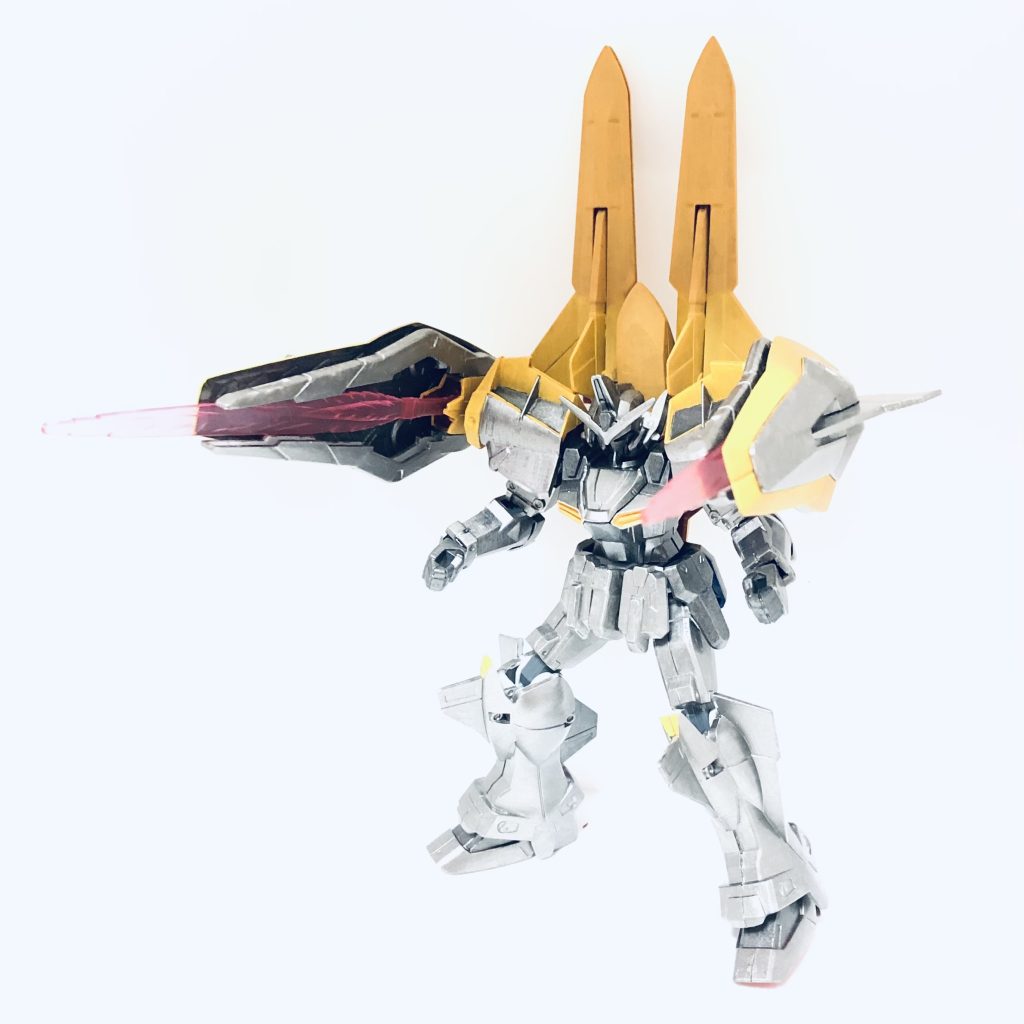 塗料選びは慎重に！を痛感した今回。お手本にしたカラーレシピから、グレーはシルバーになり、レッドはイエローになり（塗料は手近から選んじゃダメ、絶対）