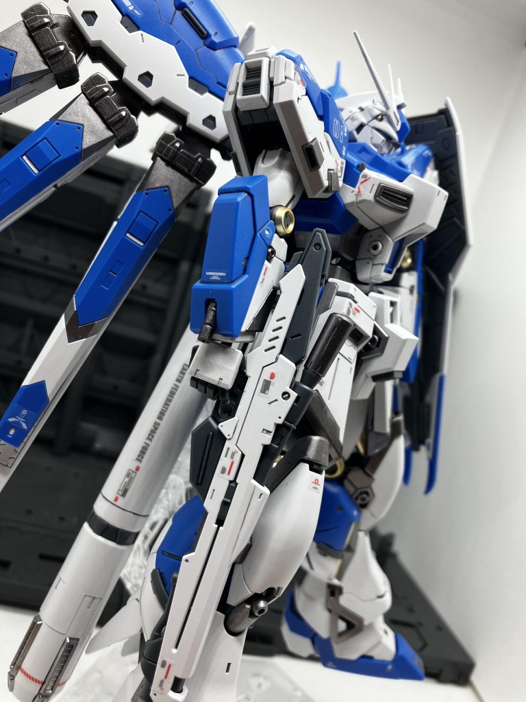 RG Hi-νガンダム–3枚目/制作者：kanakan
