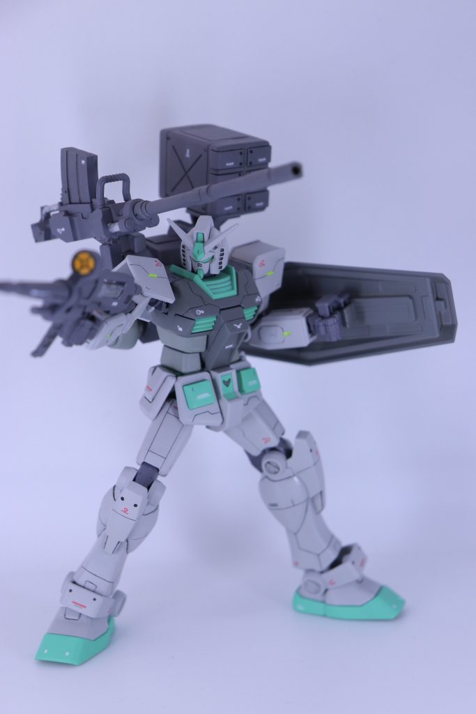 射撃ポーズ関節もしっかり塗装してしまったので動かすのが大変でした。表面処理も甘い箇所があり、反省点がたくさん出たので今後の塗装で活かしていきたいです！！