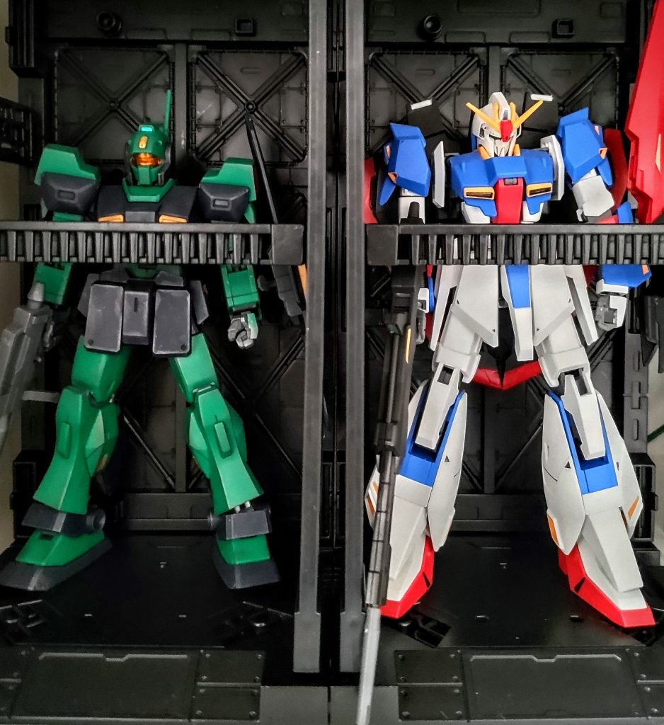 幅は結構狭めなのでこういう細身の機体がいいですね。