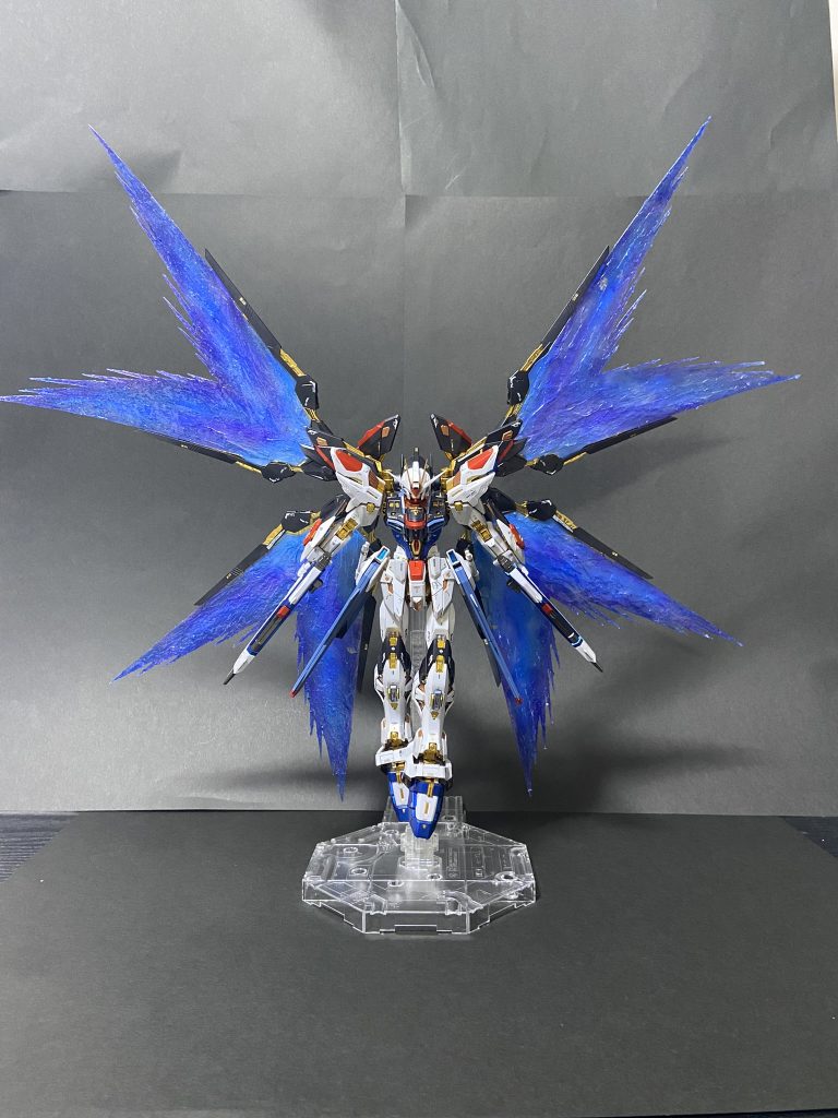 ●オマケ光の翼を自作してみました。大きすぎるのと、なんかいまいちだったのでボツにしています笑