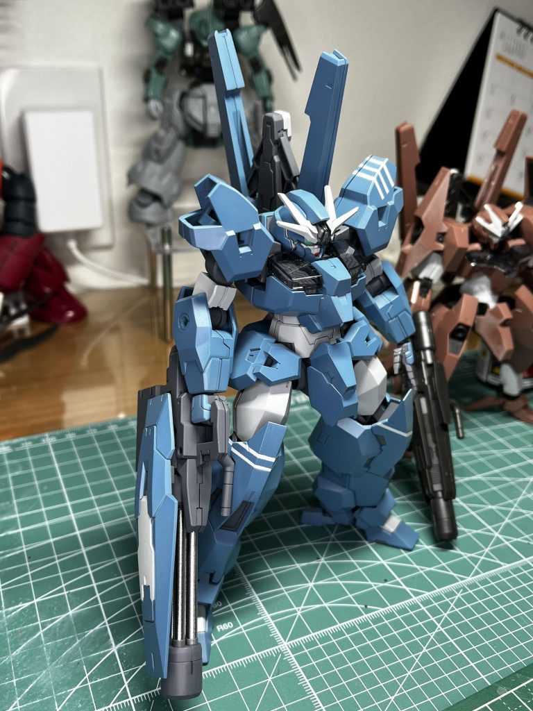 白ライン追加途中パーメットスコア6も塗装前ですね非発光状態もカッコイイ!