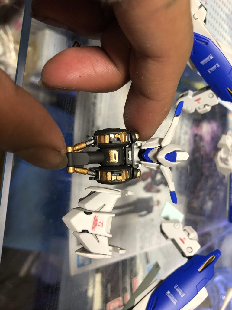 胴体フレームの部分は一部部分塗装しました。完成時にはほとんど見えませんが…